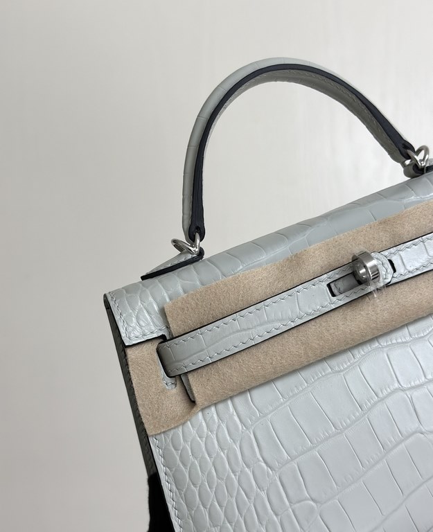 Hermes Kelly