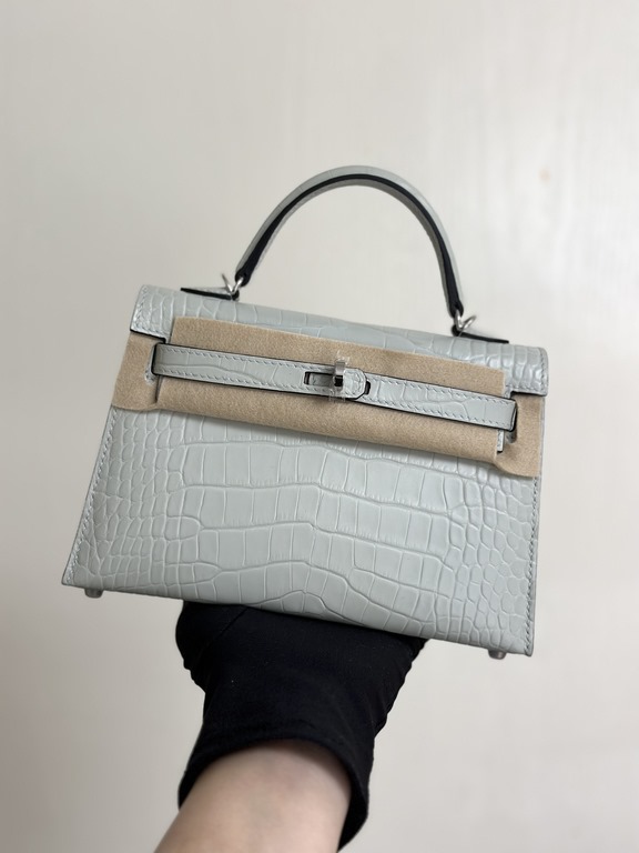 Hermes Kelly