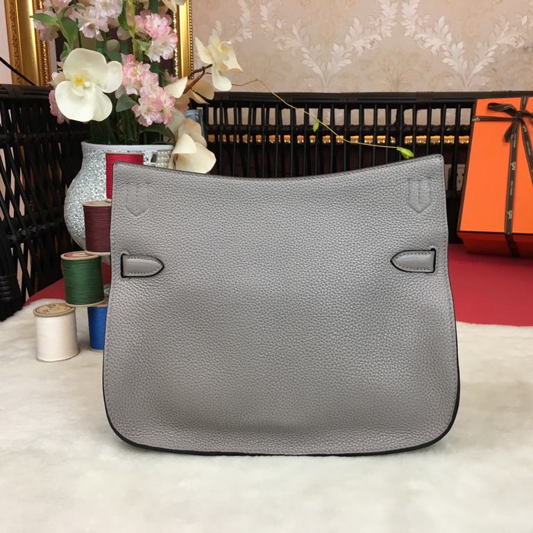 (  Jypsiere) Gypsy 28cm       ♀   ♀ original imported cowhide, special sheepskin lining and original hardware, very casual and young style, shoulder crossbody can be, the version is super good Oh [love] [love] Size 28cm 