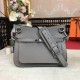 (  Jypsiere) Gypsy 28cm       ♀   ♀ original imported cowhide, special sheepskin lining and original hardware, very casual and young style, shoulder crossbody can be, the version is super good Oh [love] [love] Size 28cm 