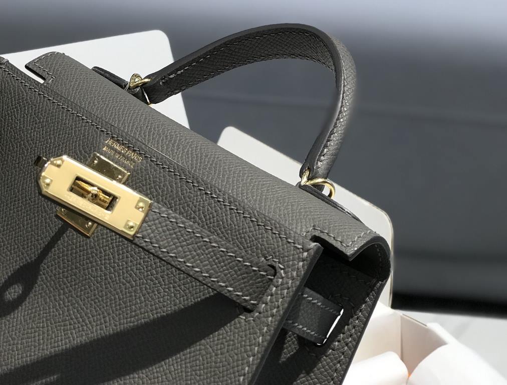 Hermes Kelly