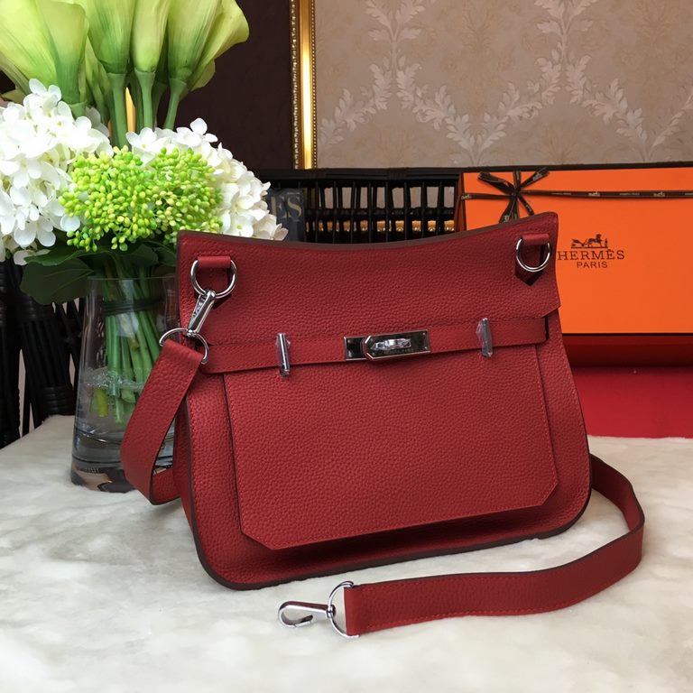 (  Jypsiere) Gypsy 28cm       ♀   ♀ original imported cowhide, special sheepskin lining and original hardware, very casual and young style, shoulder crossbody can be, the version is super good Oh [love] [love] Size 28cm 