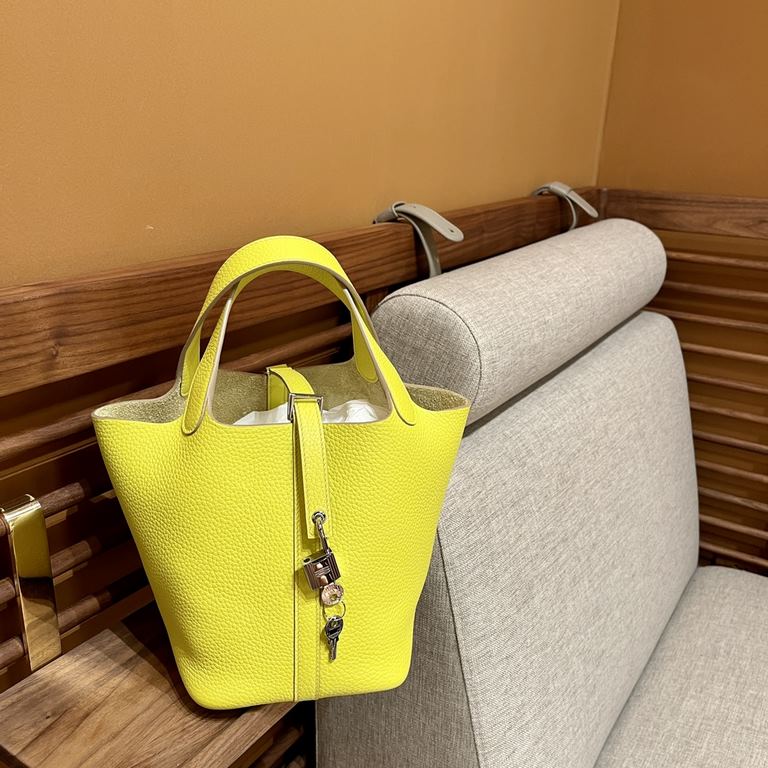 picotin lock vegetable basket 18, 9R lemon yellow, handmade, French TC cowhide.Vegetable basket in recent years in the counter is also very buy, basically also go with the goods, the appearance rate is super high, but al