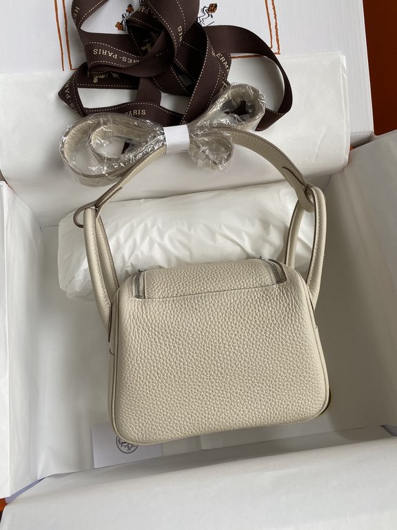 hand maded Mini Lindy 19cm Taurillon Clemence leather white