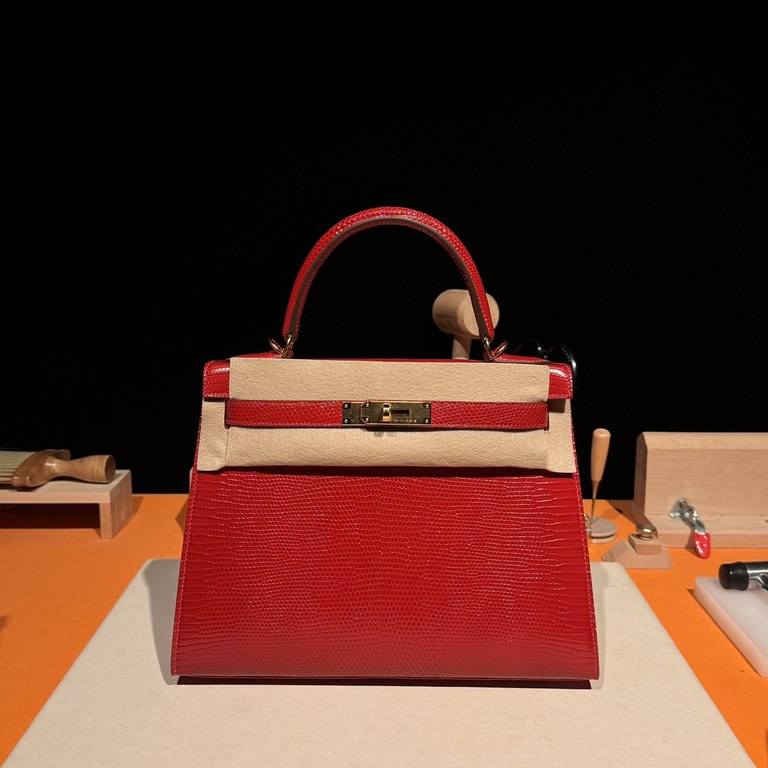 Hermes Kelly