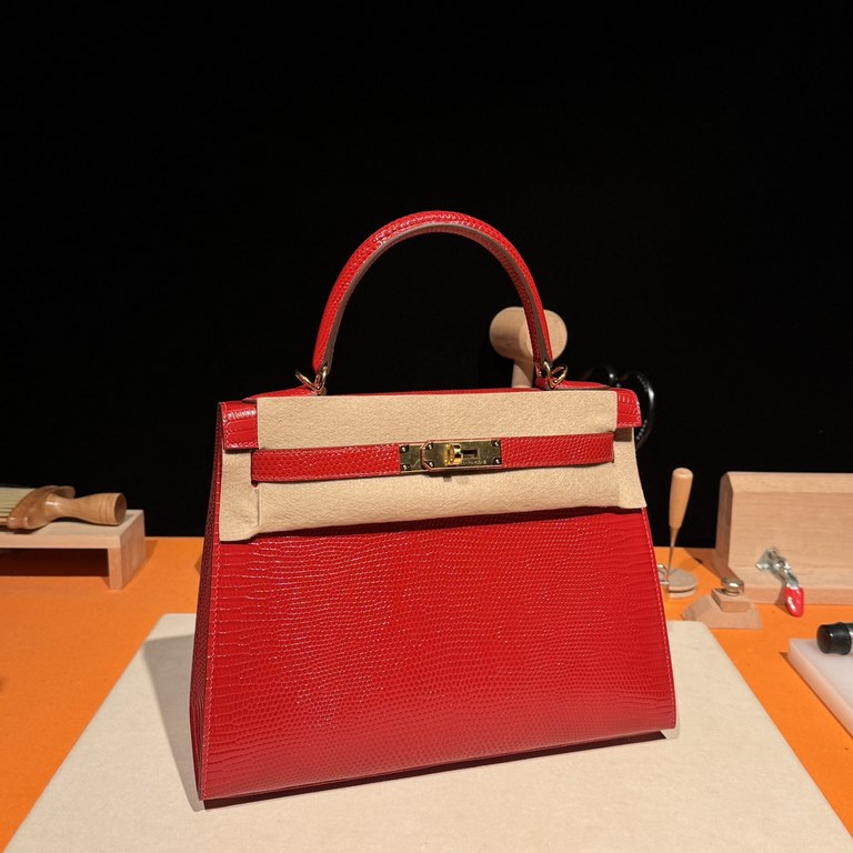 Hermes Kelly