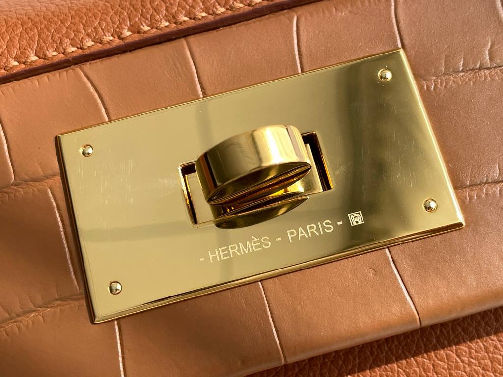 Hermes Kelly