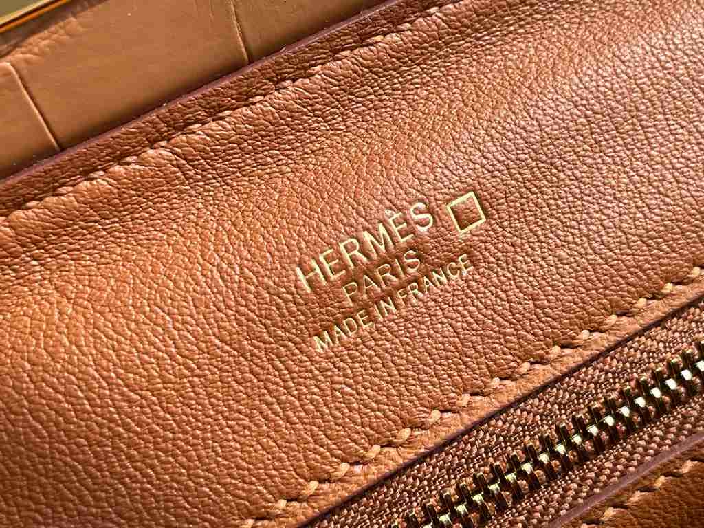 Hermes Kelly