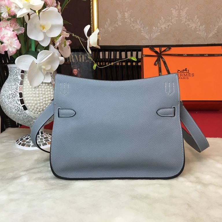 (  Jypsiere) Gypsy 28cm       ♀   ♀ original imported cowhide, special sheepskin lining and original hardware, very casual and young style, shoulder crossbody can be, the version is super good Oh [love] [love] Size 28cm 