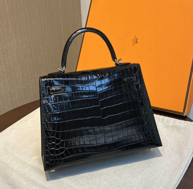 Hermes Kelly