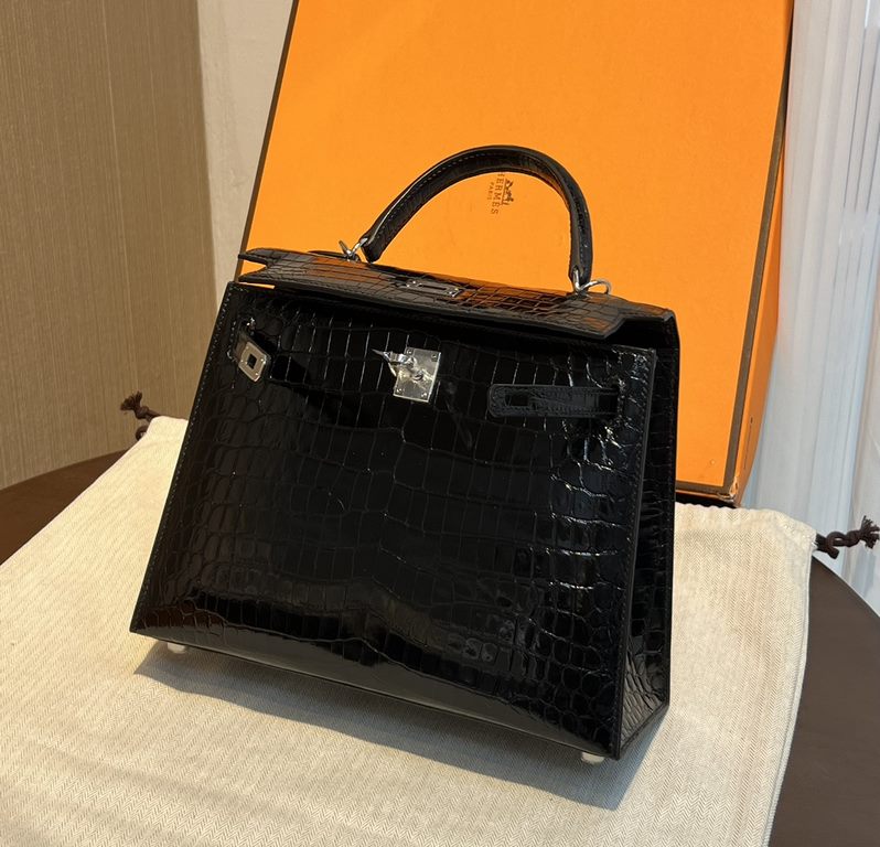 Hermes Kelly