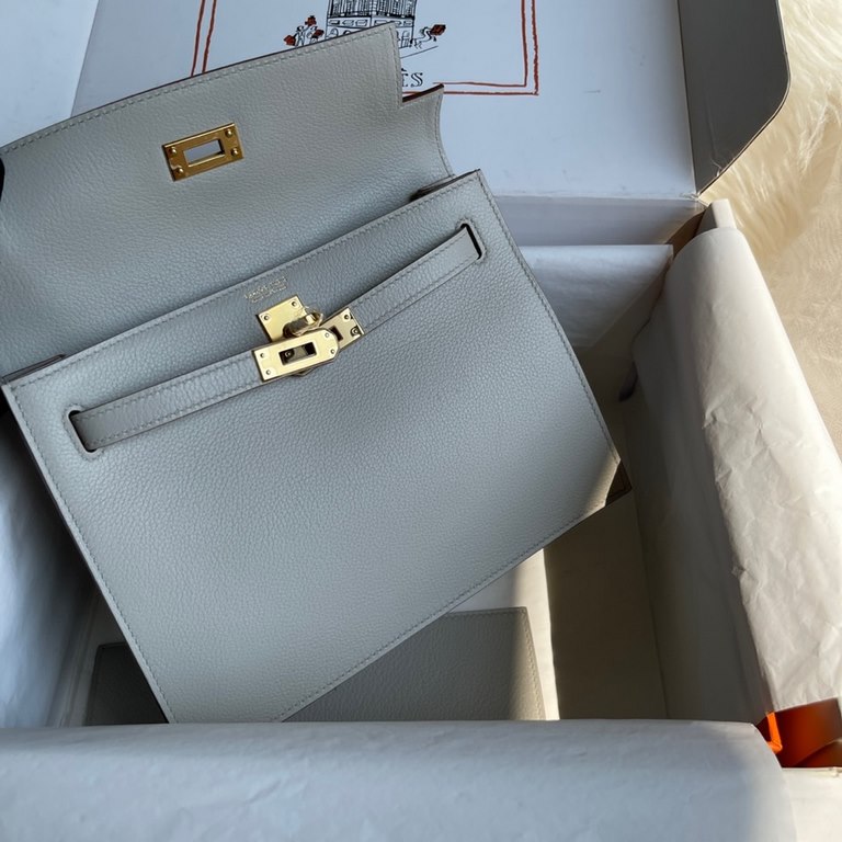 Hermes Kelly