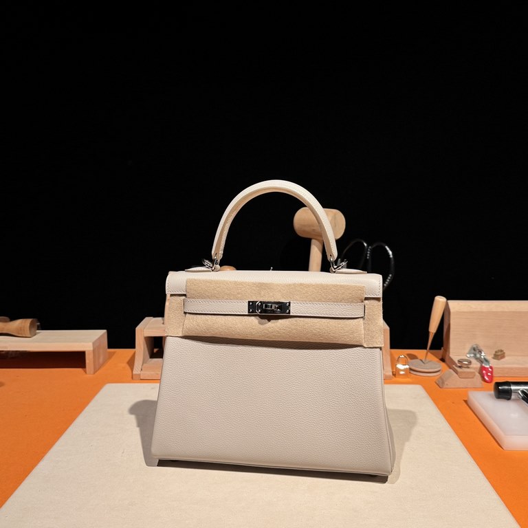 Hermes Kelly