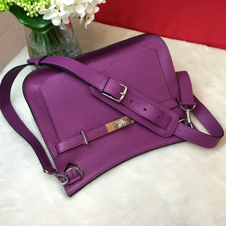 (  Jypsiere) Gypsy 28cm       ♀   ♀ original imported cowhide, special sheepskin lining and original hardware, very casual and young style, shoulder crossbody can be, the version is super good Oh [love] [love] Size 28cm 