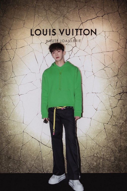 #LouisVuitton  Louis Vuitton 23Fw Floral Hardware Hooded Sweatshirt Top