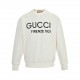 GucciGucci 23Fw three-dimensional embroidery letters round neck sweaterThe use of three-dimensional embroidery process, different from ordinary embroidery, fixed weave cotton sweater fabric, comfortable and breathable no