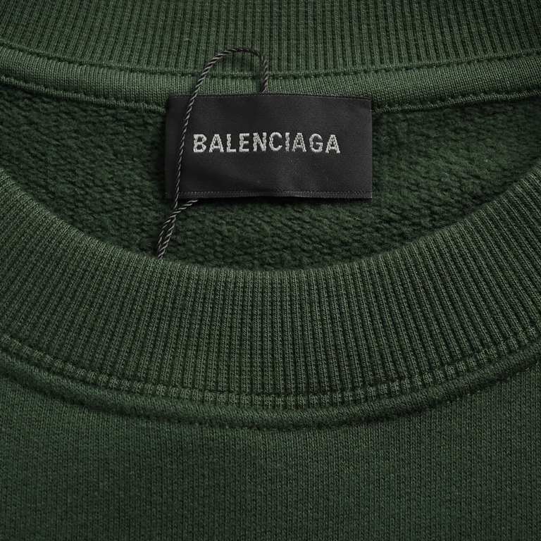 Balenciaga  Balenciaga 23Fw overlapping letters print old round neck sweaterThe limited series of highly recommended one, from the first sight for it crazy call! Style of the old elements to create, color matching prints