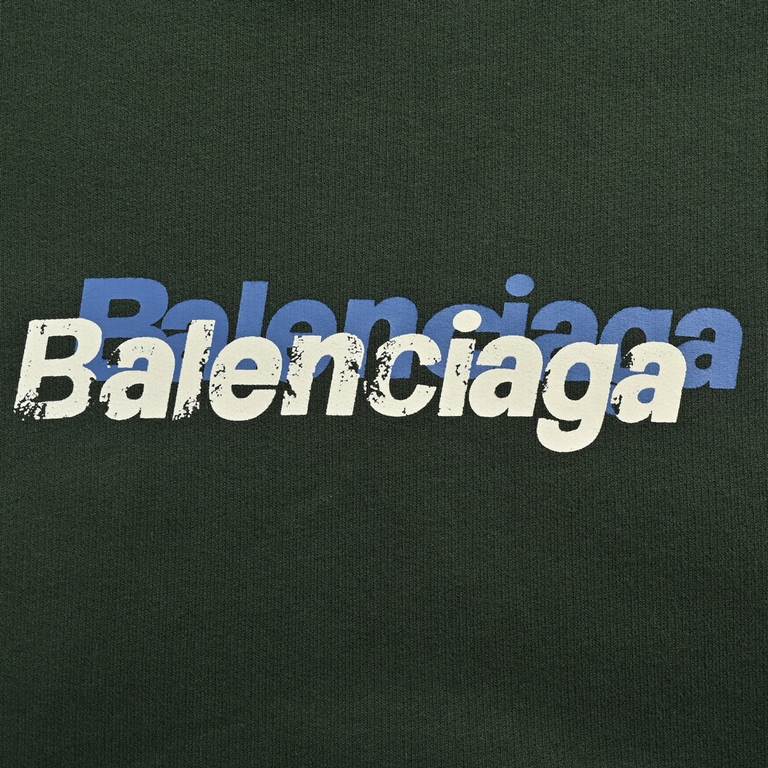 Balenciaga  Balenciaga 23Fw overlapping letters print old round neck sweaterThe limited series of highly recommended one, from the first sight for it crazy call! Style of the old elements to create, color matching prints