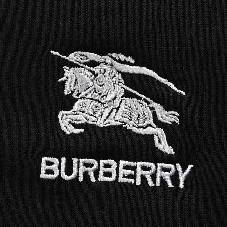 BurberryBurberry 23Fw Embroidered War Horse Letter Zipper JacketFabrics using 380g custom terry sweater fabric, the surface has been hand treatment, clothing two times at the wash, the fabric is comfortable and skin-frie