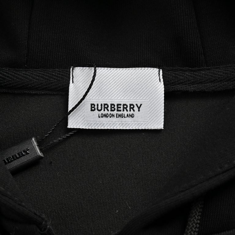 BurberryBurberry 23Fw Embroidered War Horse Letter Zipper JacketFabrics using 380g custom terry sweater fabric, the surface has been hand treatment, clothing two times at the wash, the fabric is comfortable and skin-frie