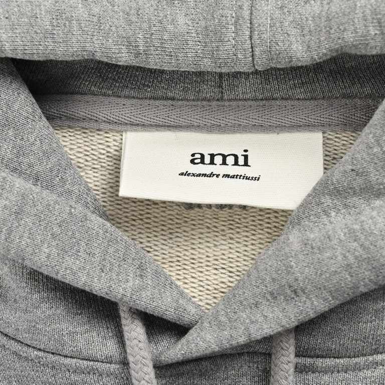 Ami classic small heart embroidered hooded sweatshirtEarly fall new high grams of cotton basic round neck sweater, men and women with the same models, trading company channels thin out, synchronized with the official web