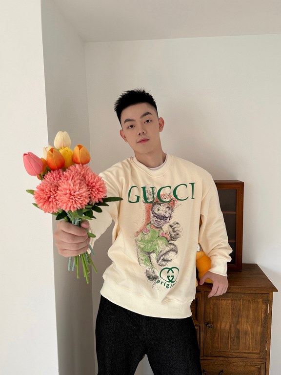 #Gucci  Gucci Mario Print Crew Sweatshirt Top