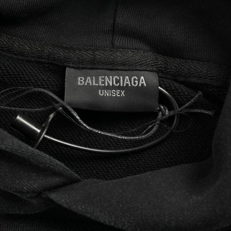 .Balenciaga 23Fw Hooded Sweatshirt with Monogram Print on BackGram weight up to 420 grams, terry, multiple processes Details can not be faulted, a very high sense of class and luxury recognition! Three labels complete , 