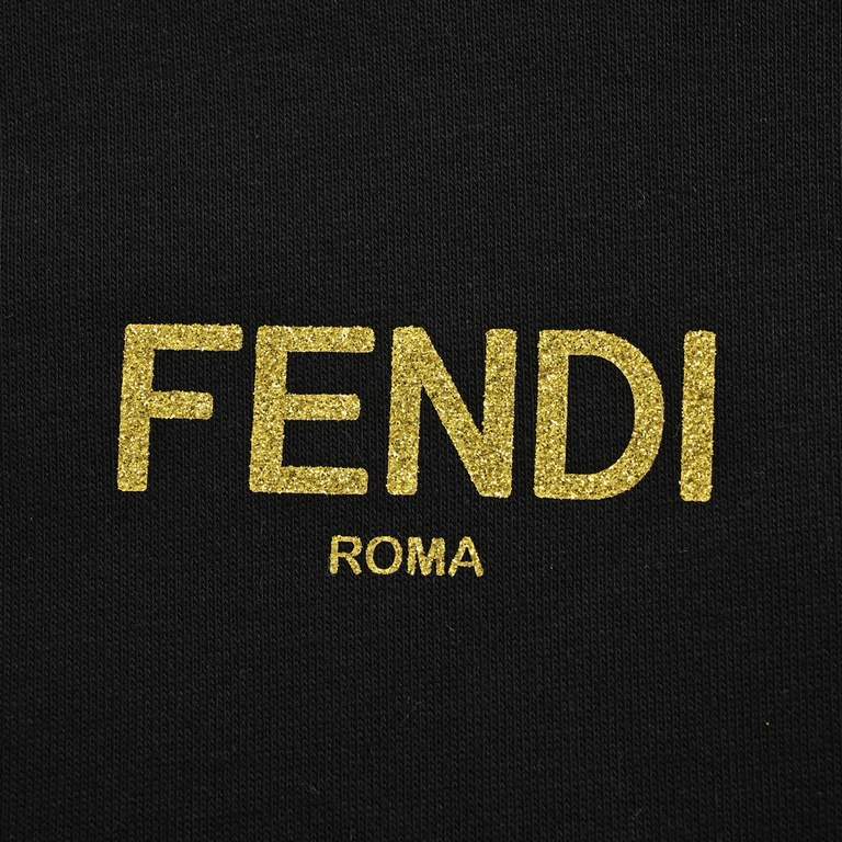 .Fendi 23Fw Hot Gold Letter Crew Neck SweatshirtCustom weaving 100% knitted cotton production, high grams of dense texture of the terry cotton fabric, comfortable and breathable body and has a soft touch on the skin, ver