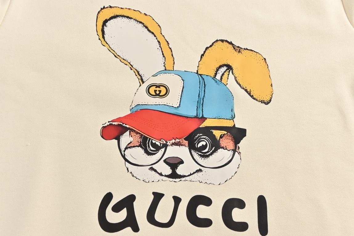 GucciGucci 23Fw Rabbit Print Crew Neck SweatshirtFabrics using 400 grams of cotton, customized 32 thread, garment two times at the wash, the fabric is comfortable and skin-friendly without strange feeling, custom-made dy