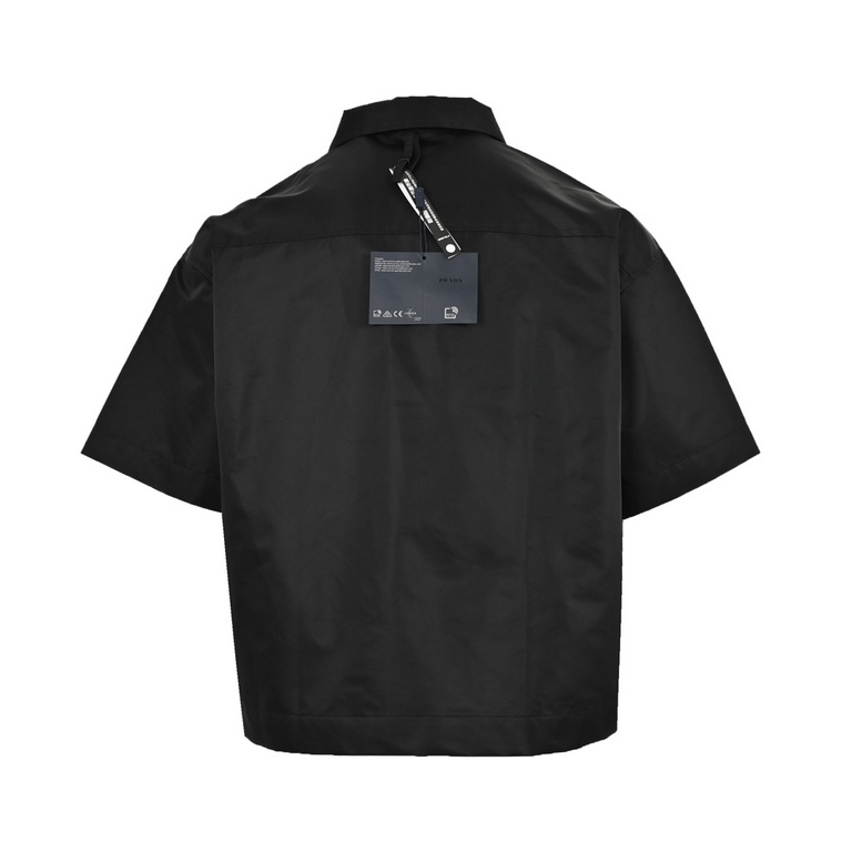 PRADAPrada Workwear Pocket Short Sleeve ShirtCustomized original special material fabric, matte finish buttons, logo engraved inside.Accessories Hardware All open mold customized Full body white wire copy edge external e