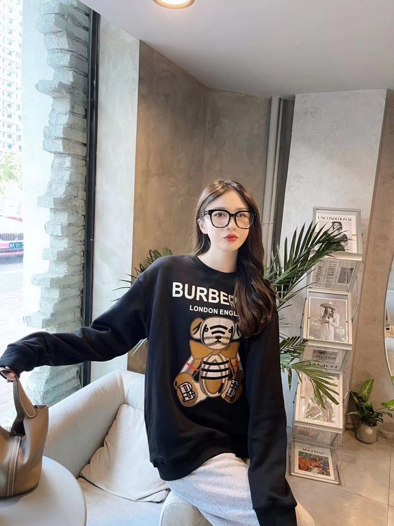 #BurberryBurberry Embroidered Teddy Bear Crew Neck Sweatshirt Top