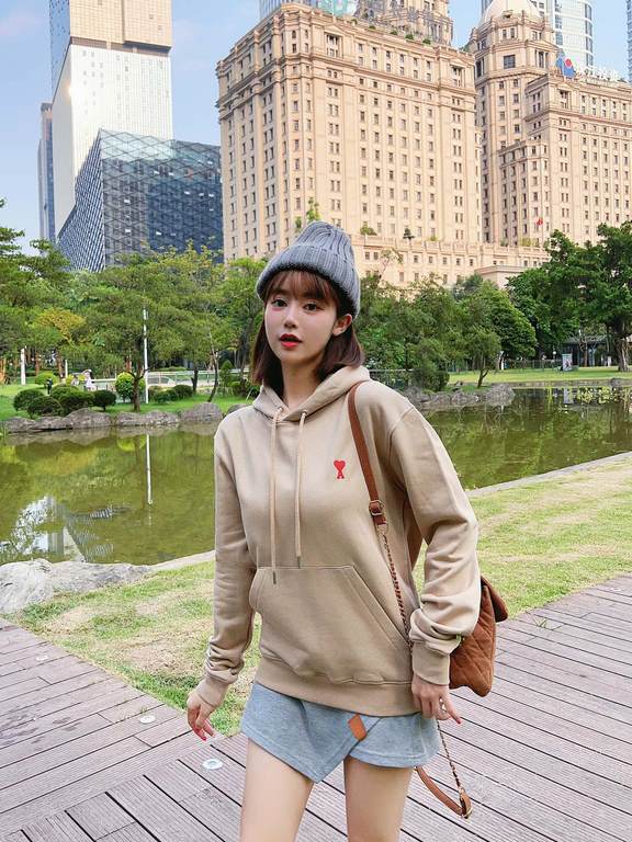 #Ami Classic Little Heart Embroidered Hooded Sweatshirt Top