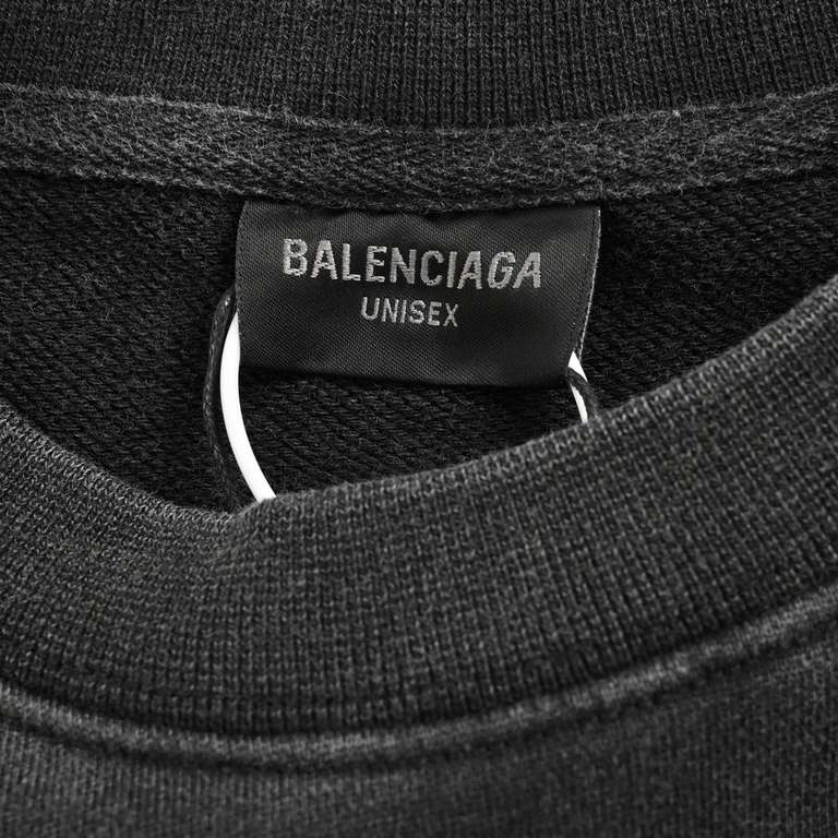 .Balenciaga  Paris family 24ss rfrnd do old round neck sweaterPrinted with ruptured old process, the whole piece Heavy washing old process, soft cotton fabric, color contrast dyeing fabric, ultra-fine flat screen printin