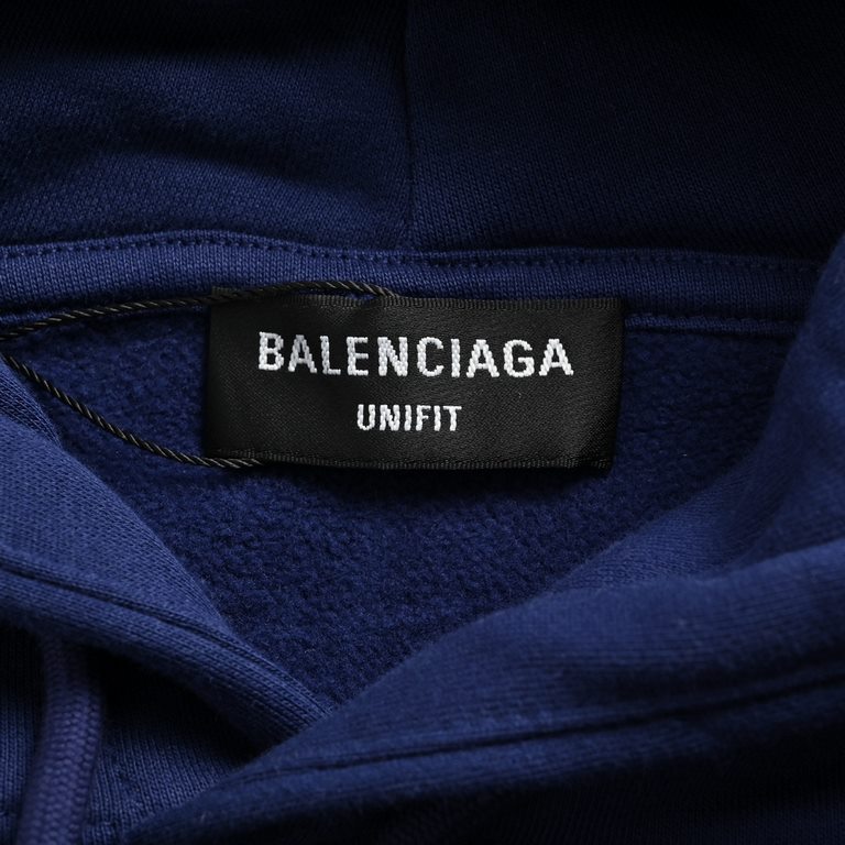 Balenciaga.Balenciaga 23Fw Extreme Racing Embroidered Hooded SweatshirtI highly recommend this sweater as a way to break the tradition of boring and heavy fallwinter clothes and add richness to your closet with colorful 