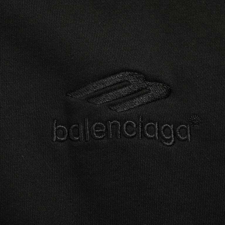 BalenciagaBalenciaga 23Fw Sanskrit Printed Mud Dye Zip Sweatshirt JacketThe fabric is made of ZP Paris custom woven and custom dyed 480g combed cotton. The threads are dyed without any color difference.The front and back