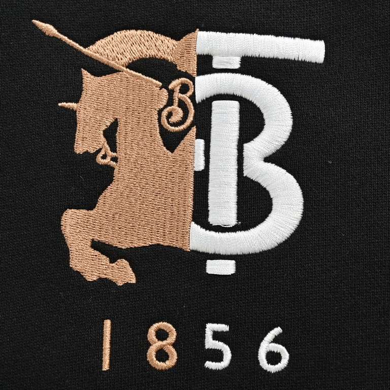 BurberryBurberry 23Fw Embroidered War Horse Logo Zipper Sweatshirt JacketPremium cotton terry fabric, texture sense rich and interesting Unlike traditional sweater jacket fabric This piece of fabric feels good, on the bo