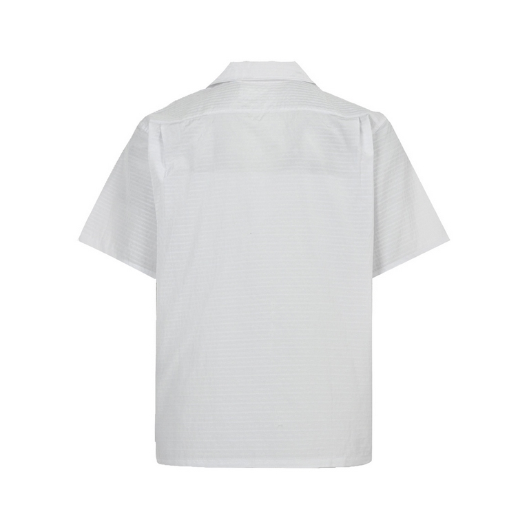 PradaPrada 23ss Short Sleeve Shirt in Government Silk Bermuda Dark PrintOriginally purchased in Beijing SK, different from the previous polyester jacquard fabric, the new full-printed logo is cotton fabric jacquard, incr