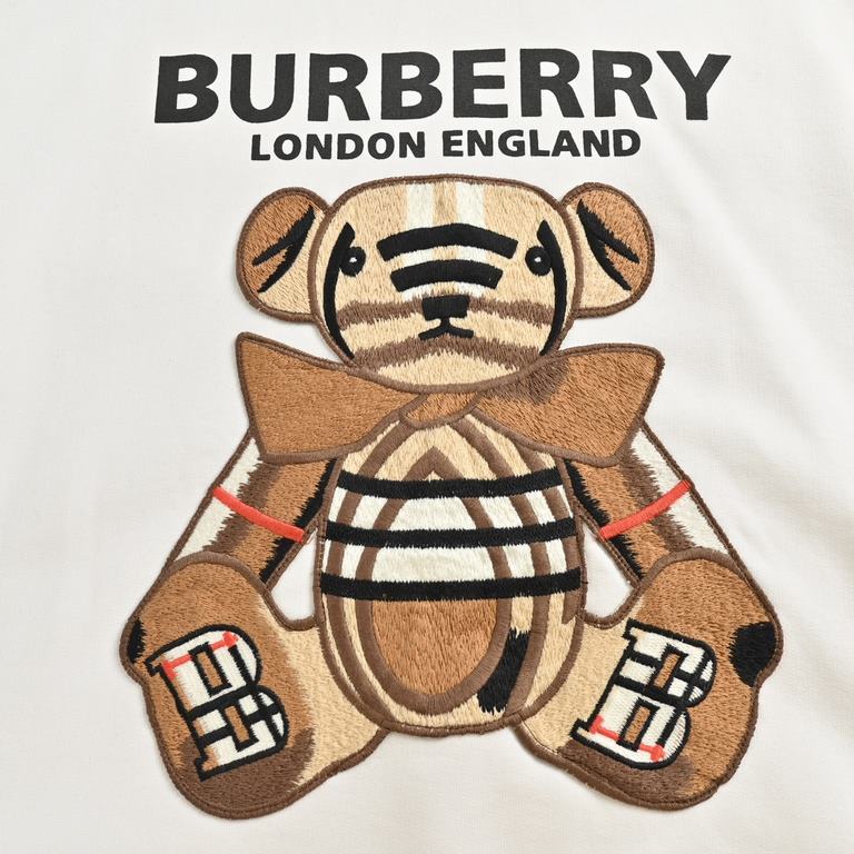 BurberryBurberry Embroidered teddy bear hooded sweatshirtCrisp and clean cotton couple's model sweatshirt The actual color is very beautiful! Give people a very clean sense of senior Chest bear embroidery pattern design 