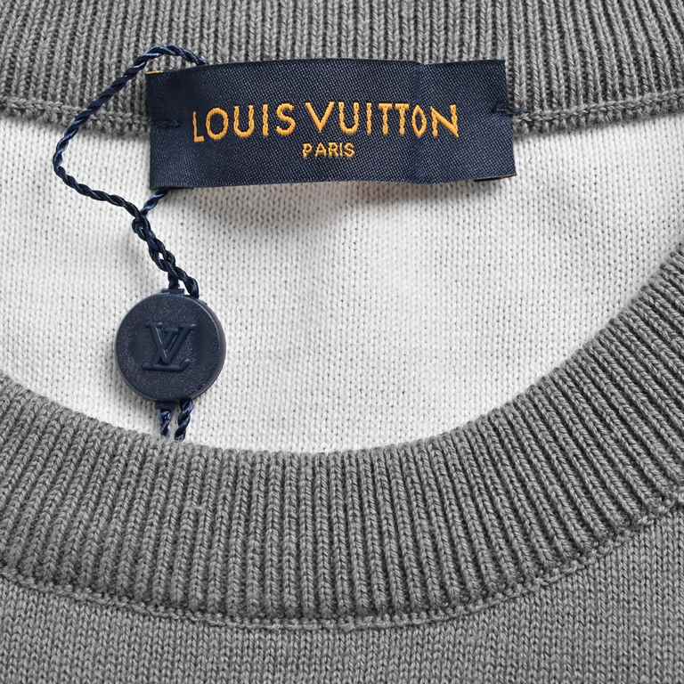 Louis VuittonLouis Vuitton 23Fw Gradient jacquard knit crew neck sweaterOriginal,300 purchase, the original office flower design, gradient jacquard process, hooded knit sweater, inserted in the pattern design, a full set