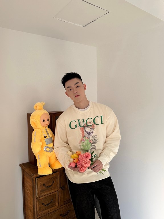 #Gucci  Gucci Mario Print Crew Sweatshirt Top