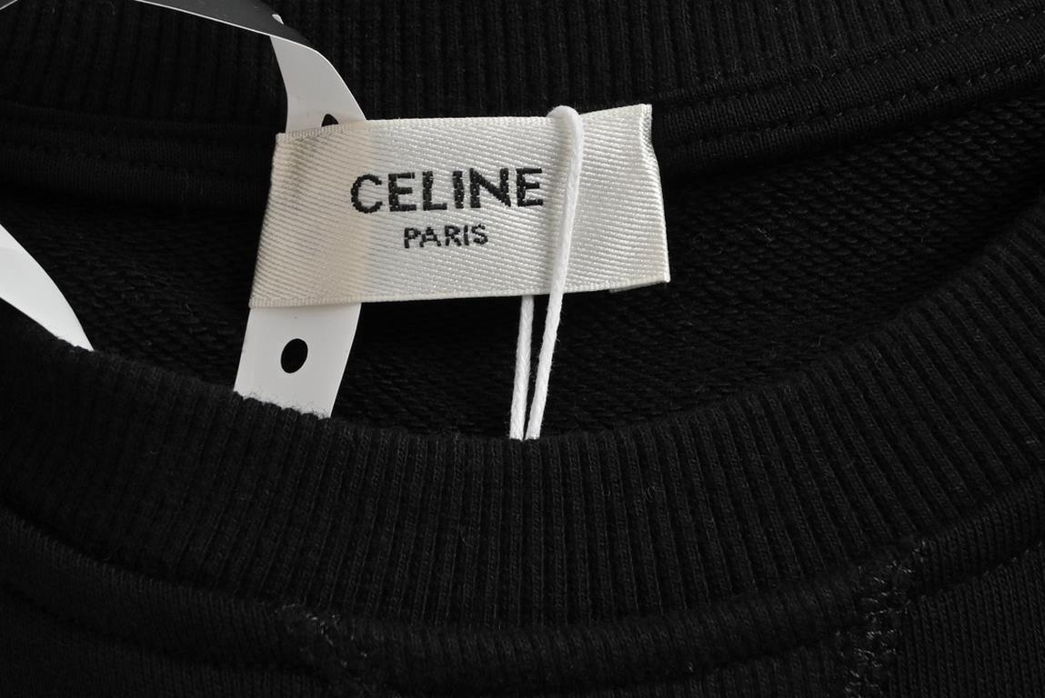 CelineCeline 23Fw Classic Chest Small Label Crew Neck SweatshirtFrench fashion and luxury brand CELINE upholds the style aesthetic, constantly moving forward in the exploration, designing a lot of classic patterns are ve