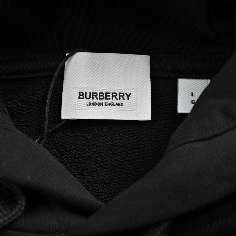 BurberryBurberry 23Fw Heavy Shadow Letter Print Hooded SweatshirtThe use of 100% fixed weave 400g low elastic dust-free fine cotton fabric, each one is individually cut by hand, comfortable and handy, can be said to be h