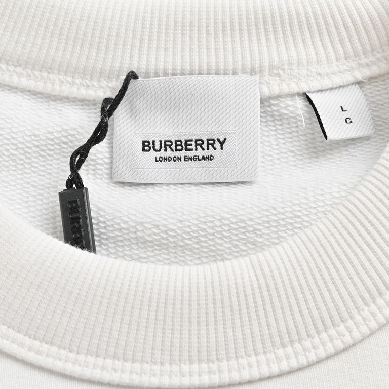 BurberryBurberry 22Fw Patch Label Crew Neck SweatshirtCustomized 420 grams double yarn compact cotton sweatshirt fabric, fabric custom weaving and dyeing, thread and body fabric color. Customized chest patch logo label, 