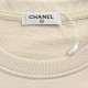 ChanelChanel Small fragrance hand-painted print round neck sweaterMinimalist and sophisticated, but also highlights the high level of wear recommended sweater Small but exquisite logo print, highlighting the overall nobl