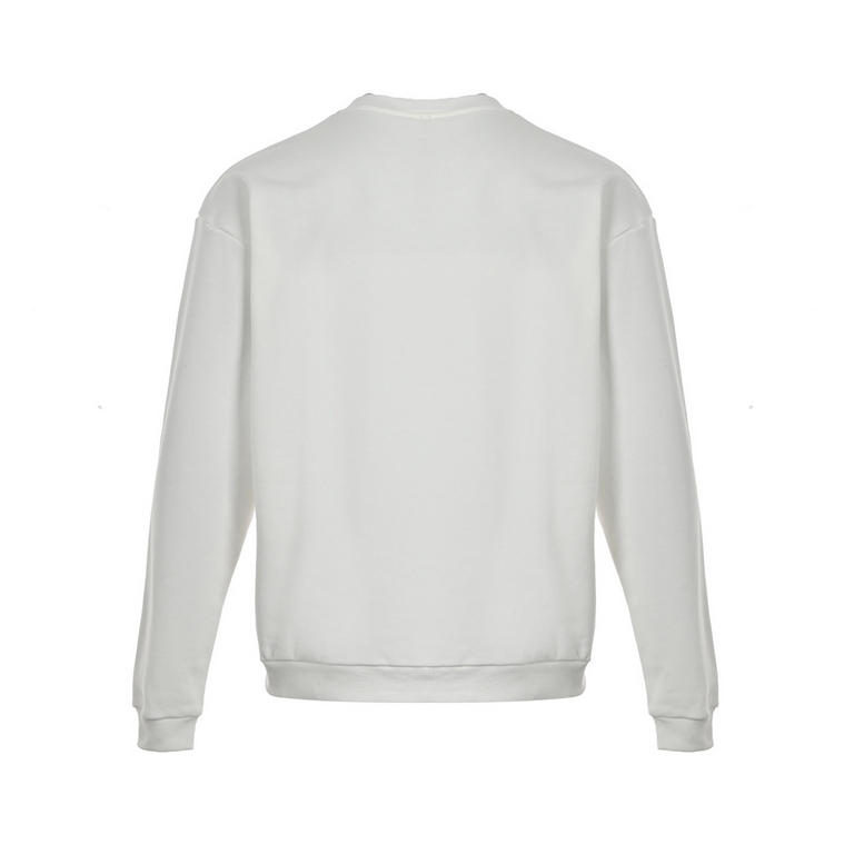 CelineCeline 23Fw Classic Chest Small Label Crew Neck SweatshirtFrench fashion and luxury brand CELINE upholds the style aesthetic, constantly moving forward in the exploration, designing a lot of classic patterns are ve