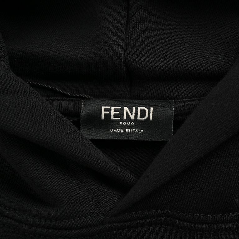 .FendiFendi 23Fw Fake Pocket Embroidered Eyes Hooded Sweatshirt450g 26S double yarn 10S fishscale bottom brushed fabric Jacquard organization zipper pocket Classic letter dark pattern surface rough pattern with openwork 