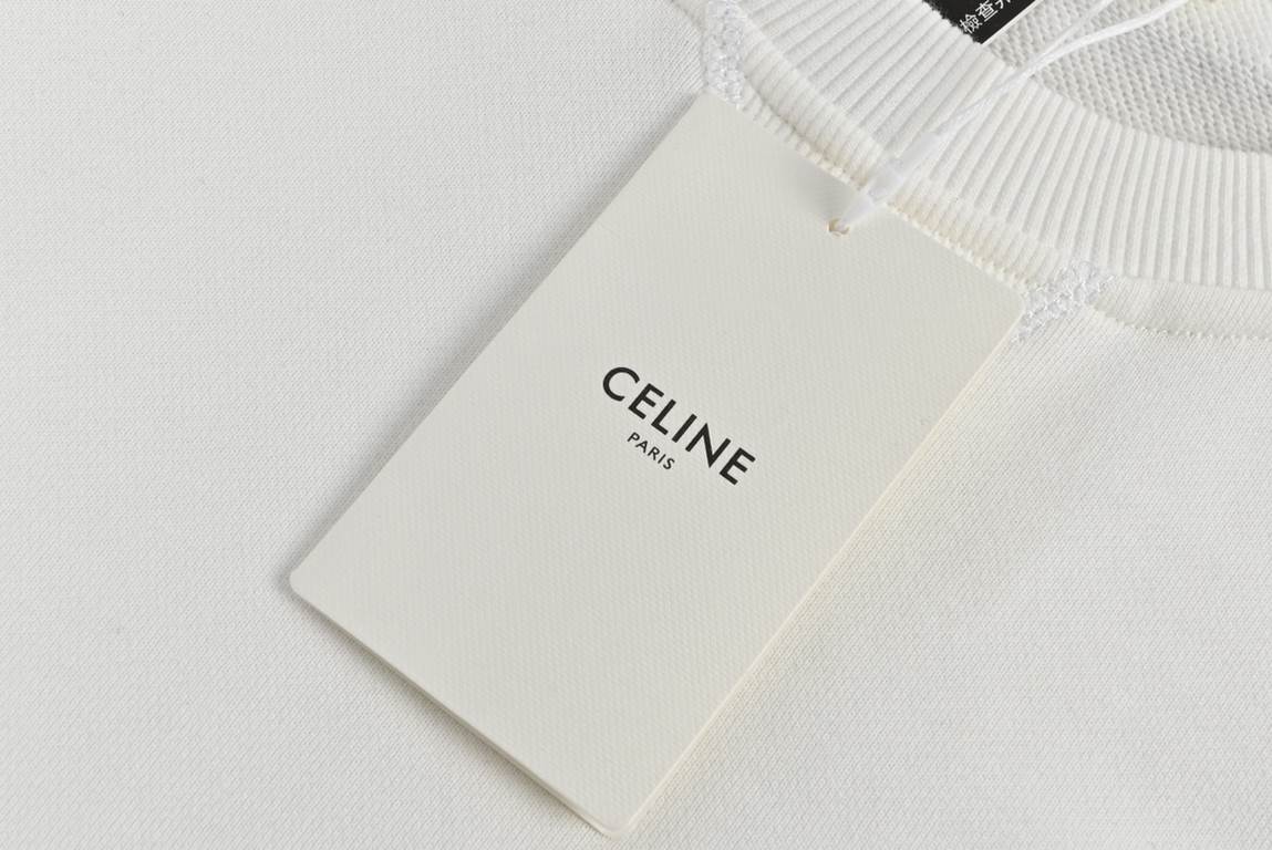 CelineCeline 23Fw Classic Chest Small Label Crew Neck SweatshirtFrench fashion and luxury brand CELINE upholds the style aesthetic, constantly moving forward in the exploration, designing a lot of classic patterns are ve