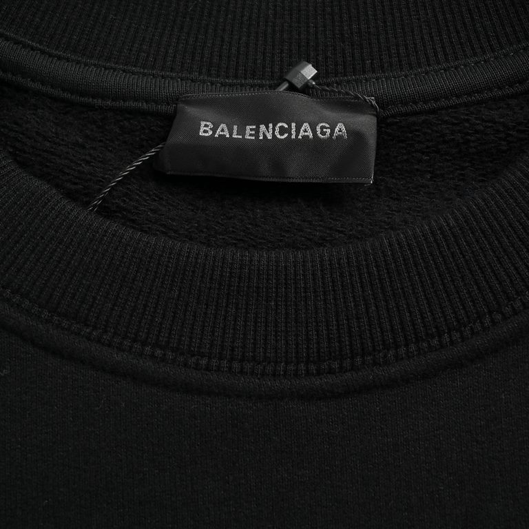 Balenciaga  Balenciaga 23Fw overlapping letters print old round neck sweaterThe limited series of highly recommended one, from the first sight for it crazy call! Style of the old elements to create, color matching prints