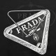 .PradaPrada 23Fw Triangle Label Print Crew Neck SweatshirtThe recommended fallwinter channel-only colorway is stylish and strong. A visible and pleasant healing series, will not be the kind of can not hold the color trig