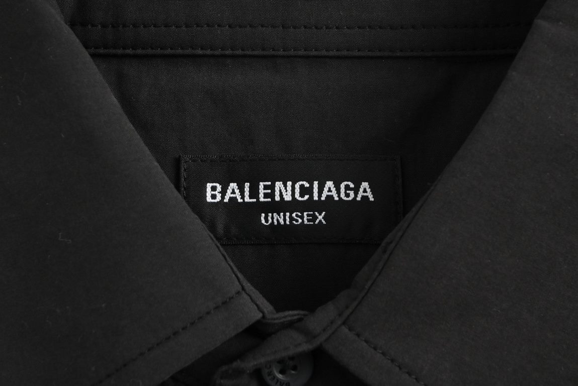 Balenciaga  Balenciaga 23ss Hand Painted Graffiti Long Sleeve ShirtCounter 13700 purchased to develop, the whole garment is made of high-density shirt material, each piece of clothing is a professional master hand one sh